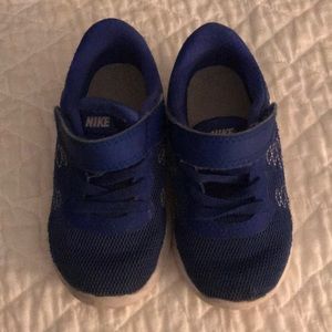 Baby/walker Nike sneakers